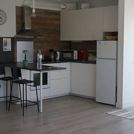 Infinite Ocean View + Terrace + Parking Apartment